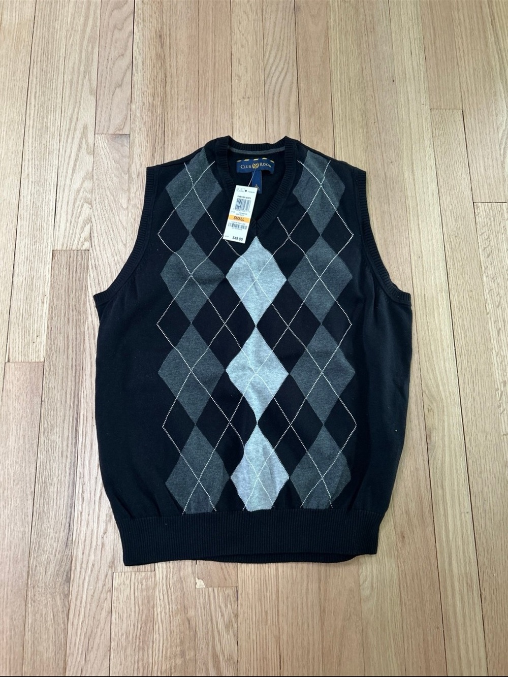 Club Room Deep Black and Gray Argyle V-Neck Sweater Vest